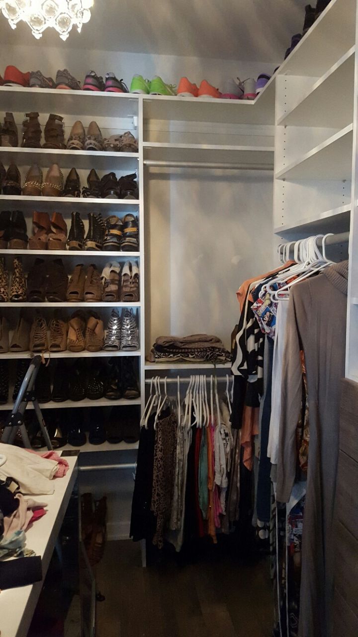 Walk-In Closet 4-3