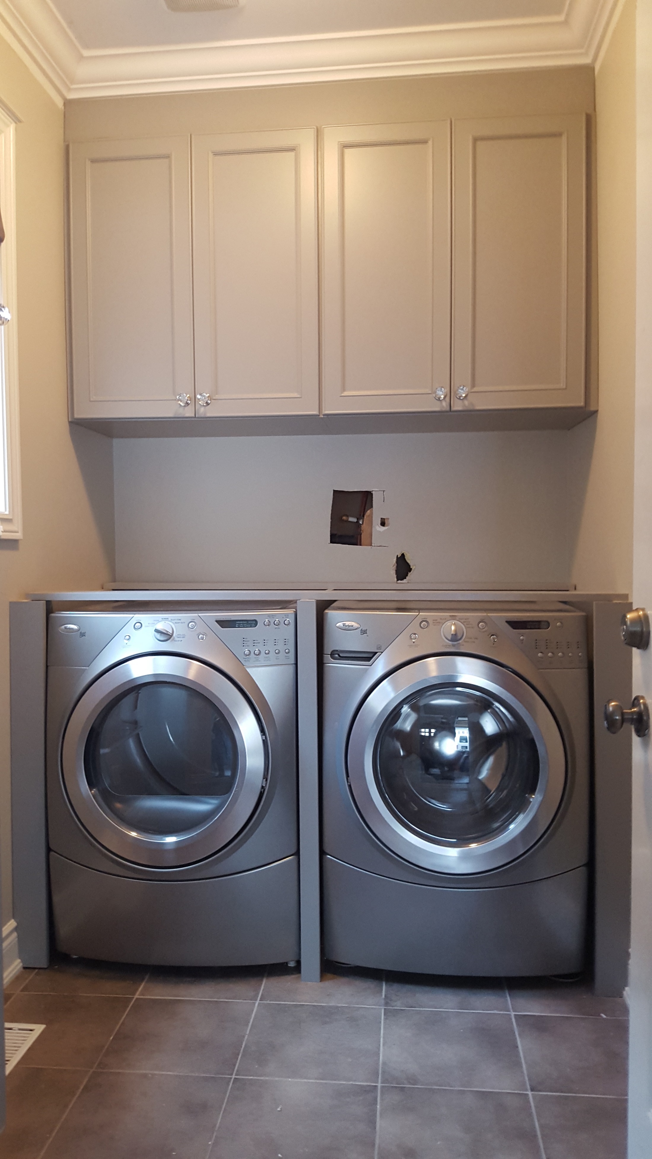 Laundry grey